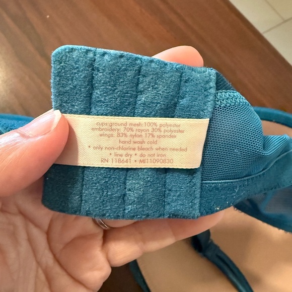 Cacique Teal Ribbon Gold Embroidered Lightly Lined Plunge Underwire Bra Sz 44DD - Picture 5 of 5